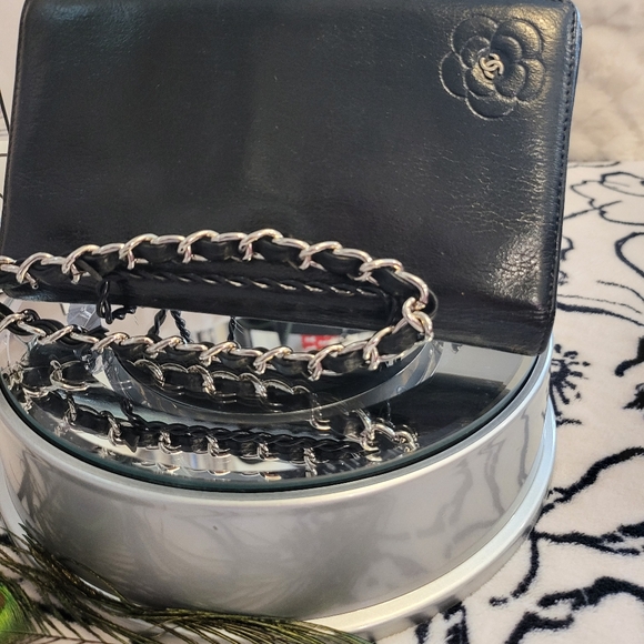 Chanel long flip open wallet - Picture 12 of 13